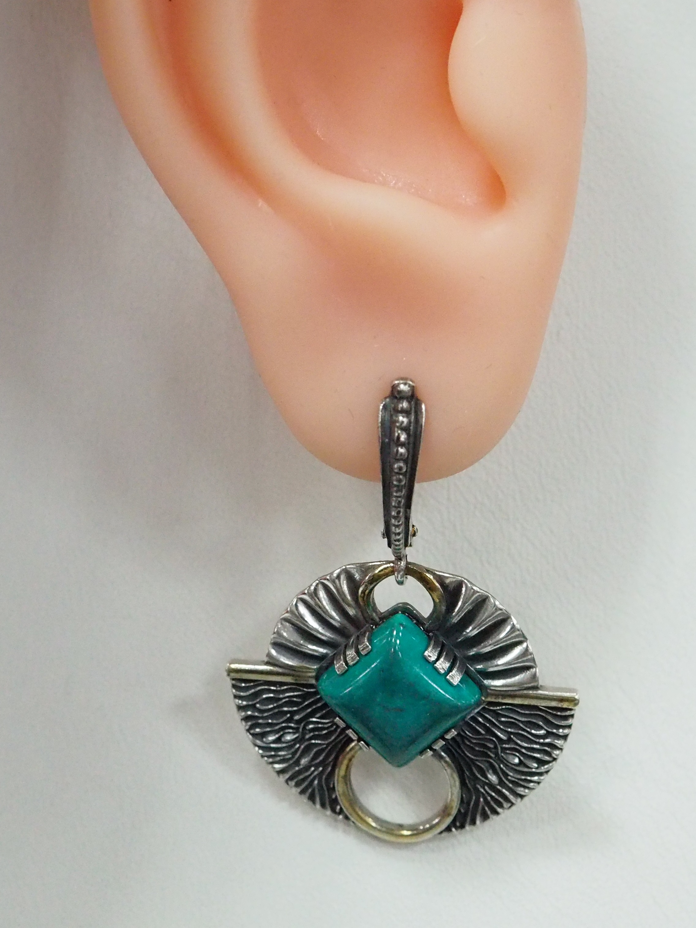 Серебряные серьги с бирюзой